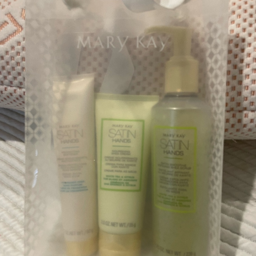 White Tea & Citrus Satin Hands® Pampering Set, Hands set, hand washing.